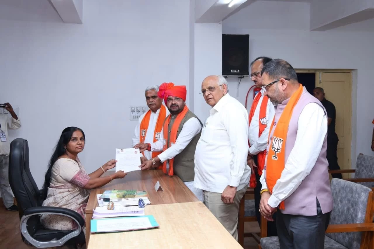 ઉમરેઠ પેટાચૂંટણી: હર્ષદ પરમારના નામાંકન સાથે ભાજપનો વિશ્વાસ મજબૂત, જનતાનો જ્વલંત સમર્થન