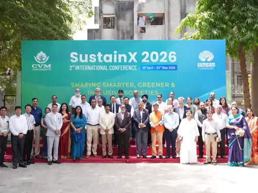 Charotar University of Science and Technologyમાં SustainX 2026 કોન્ફરન્સનો શુભારંભ: “રોબોટ દવા આપી શકે, લાગણી નહીં” – રજિસ્ટ્રાર વાલિયા