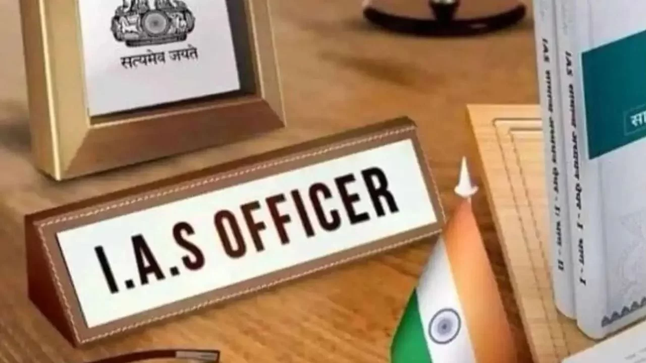 ગુજરાત સરકારનો મોટો વહીવટી ફેરફાર : રાજ્યના 72 IAS અધિકારીઓની બદલી