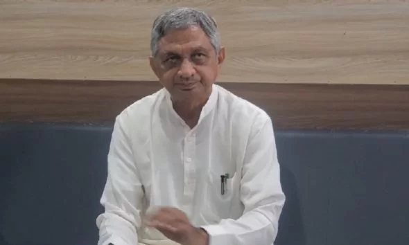 PM મોદીની અપીલ બાદ એક્શનમાં સરકારો: ગુજરાતમાં 'વર્ક ફ્રોમ હોમ' અંગે મંત્રી બાવળિયાનું મોટું નિવેદન, UPમાં અઠવાડિયે 2 દિવસ ઘરેથી કામનો આદેશ